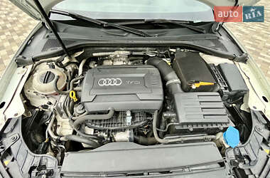 Седан Audi A3 2016 в 
