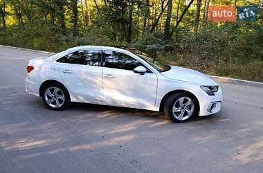 Седан Audi A3 2022 в 