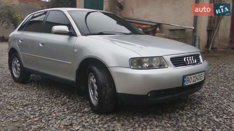 Хэтчбек Audi A3 2002 в Чорткове