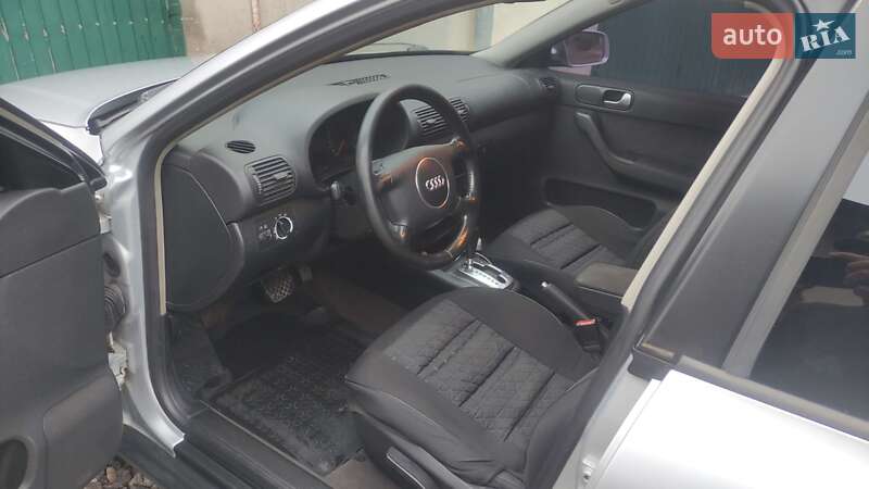 Хэтчбек Audi A3 2002 в Чорткове