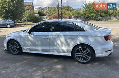 Седан Audi A3 2016 в 