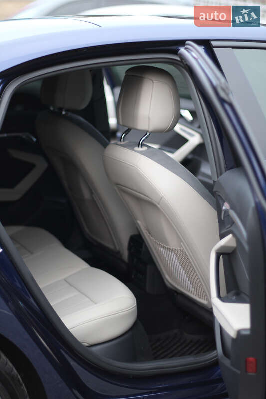 Седан Audi A3 2022 в Днепре