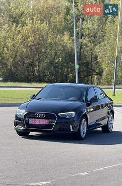Седан Audi A3 2018 в 