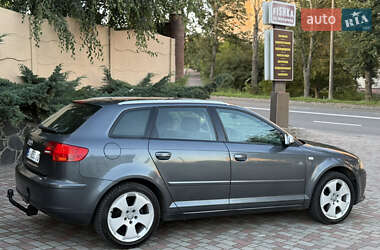 Хэтчбек Audi A3 2004 в 