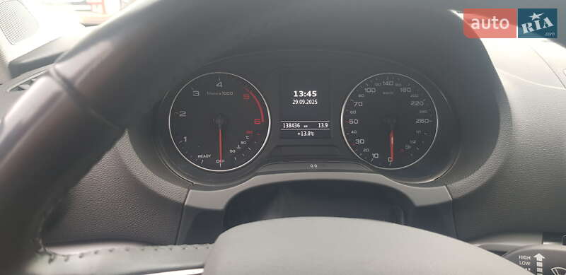 Седан Audi A3 2015 в Киеве