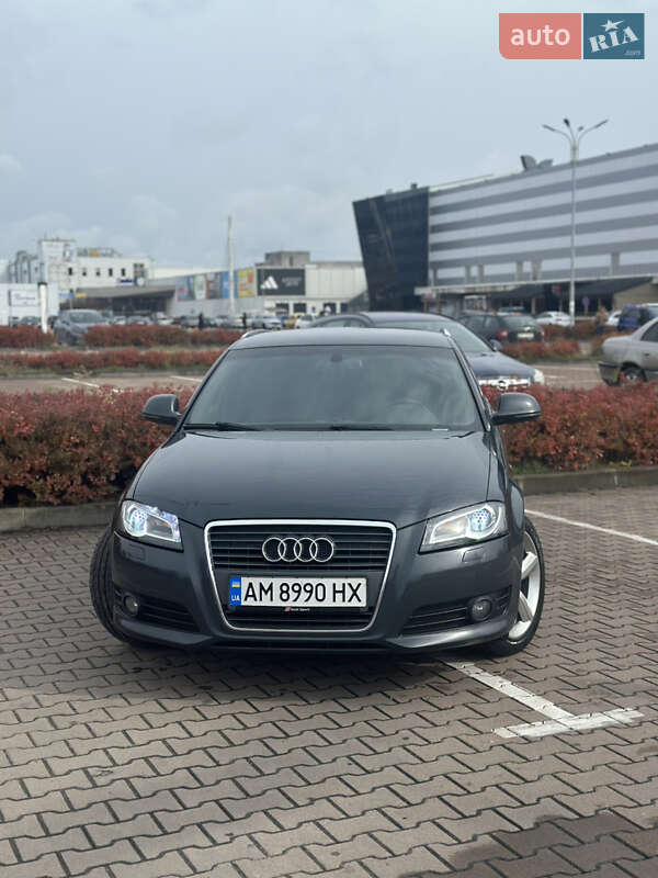 Хетчбек Audi A3 2009 в 
