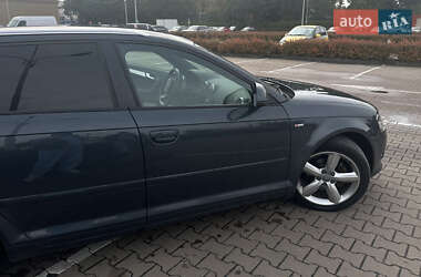 Хетчбек Audi A3 2009 в 