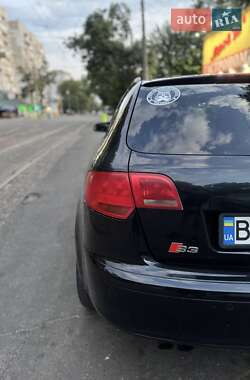 Хэтчбек Audi A3 2005 в 
