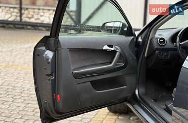 Хэтчбек Audi A3 2004 в 