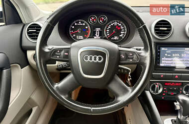 Хэтчбек Audi A3 2009 в 