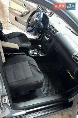 Хэтчбек Audi A3 2002 в 