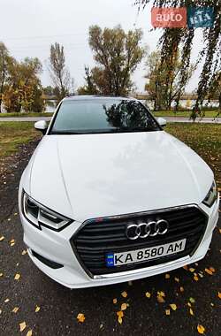 Седан Audi A3 2018 в 
