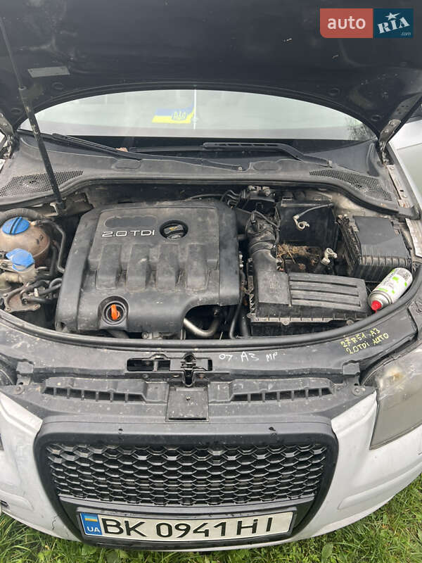 Хетчбек Audi A3 2006 в Дубровиці