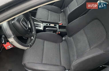 Хэтчбек Audi A3 2004 в 