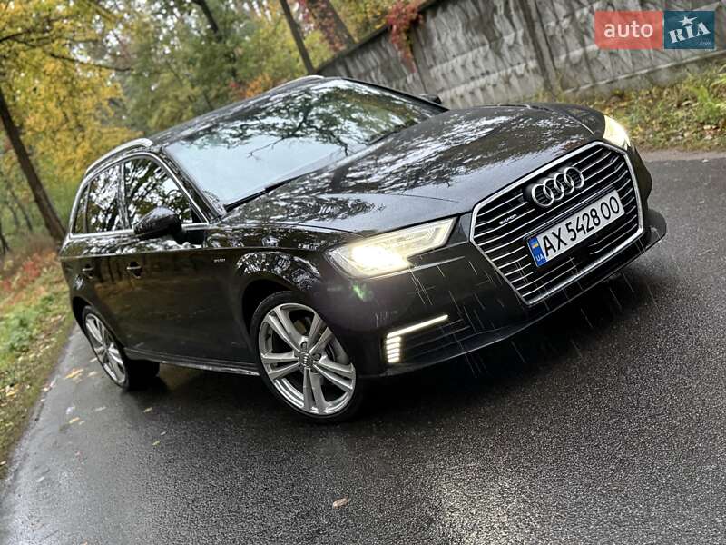 Хетчбек Audi A3 2017 в Києві