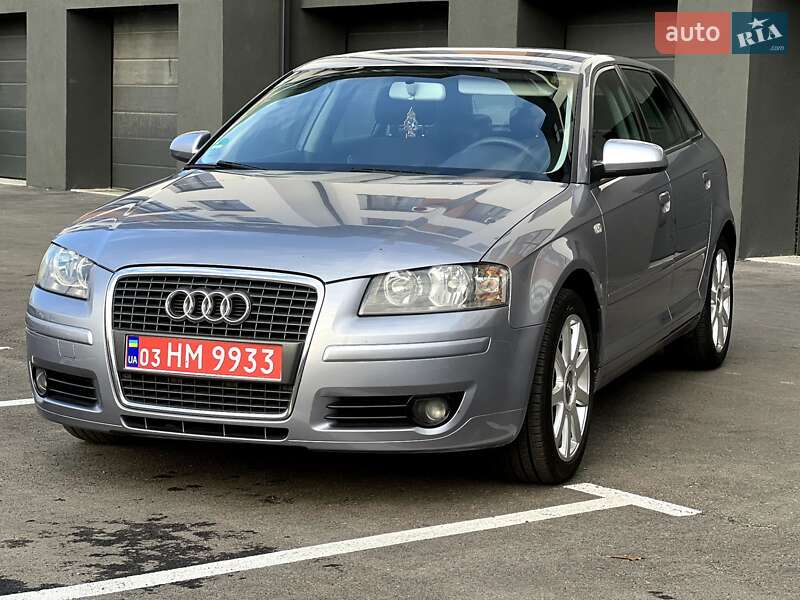 Хетчбек Audi A3 2005 в  фото Хетчбек Audi A3 2005 в