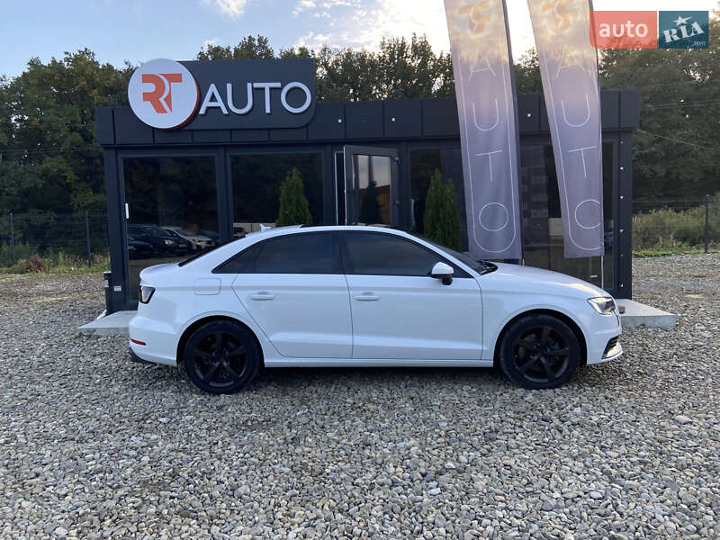 Седан Audi A3 2014 в Львові