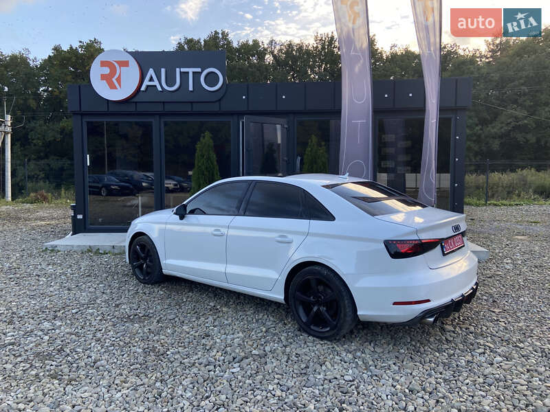 Седан Audi A3 2014 в Львові