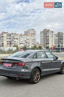 Седан Audi A3 2016 в 