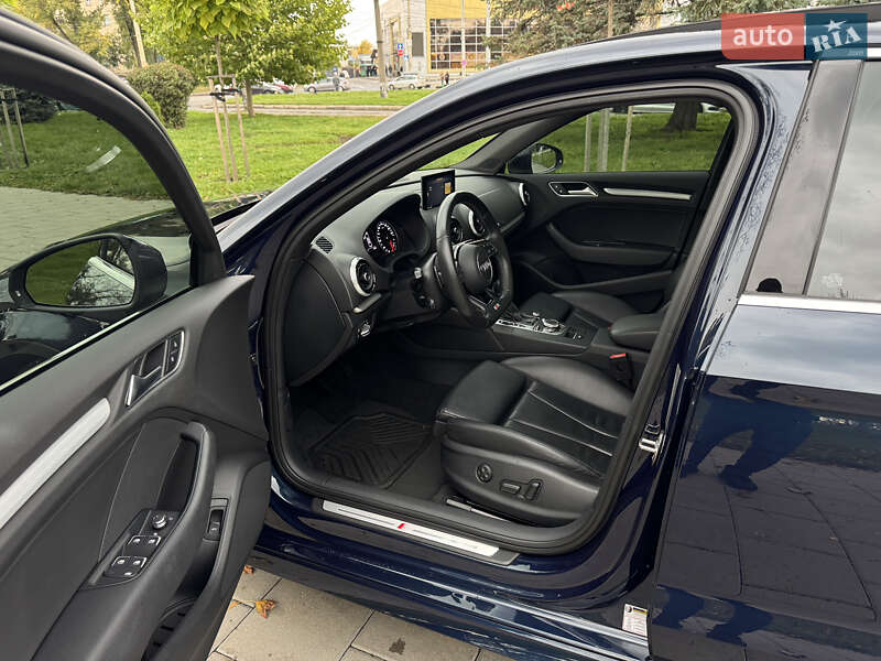 Седан Audi A3 2016 в Вінниці