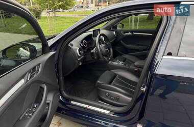 Седан Audi A3 2016 в 