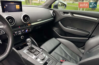 Седан Audi A3 2016 в 