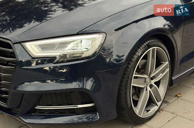 Седан Audi A3 2016 в 
