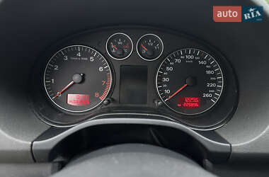 Хетчбек Audi A3 2006 в 