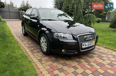 Хетчбек Audi A3 2006 в 
