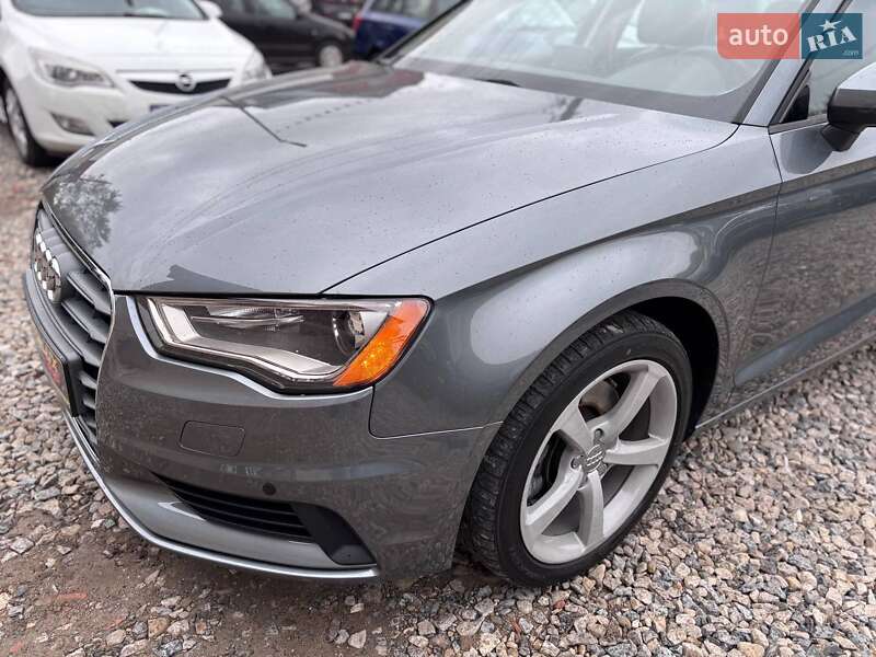 Седан Audi A3 2015 в Коломиї