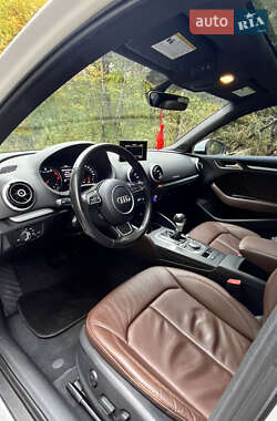 Седан Audi A3 2016 в 