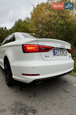 Седан Audi A3 2016 в 