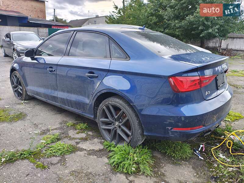Седан Audi A3 2015 в Рівному