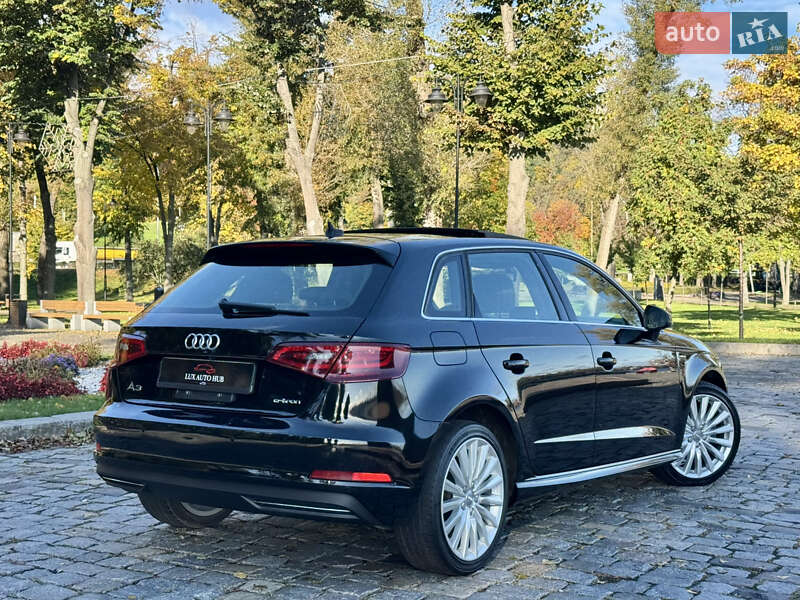 Хетчбек Audi A3 2016 в Києві