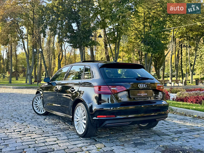 Хетчбек Audi A3 2016 в Києві