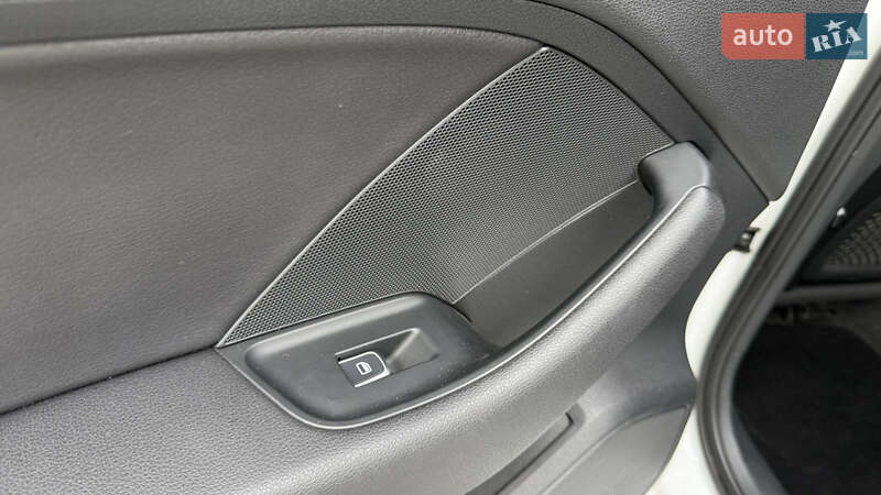 Седан Audi A3 2016 в Киеве