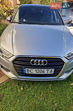Седан Audi A3 2018 в 