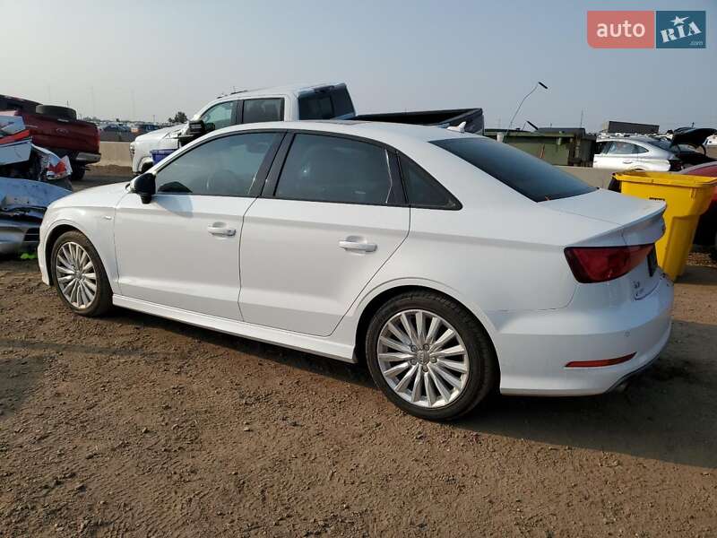 Седан Audi A3 2016 в Луцке