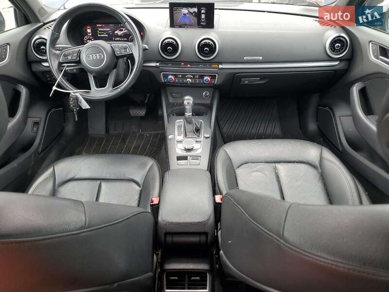 Седан Audi A3 2018 в Луцьку