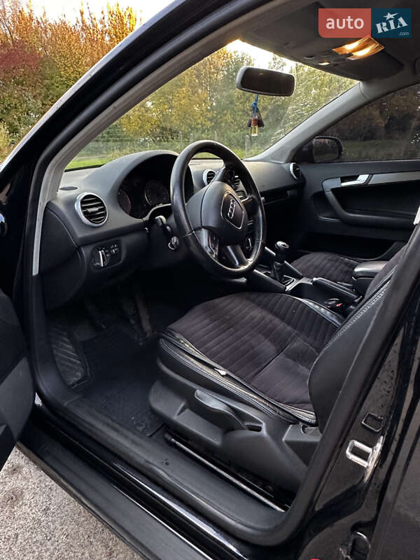 Хэтчбек Audi A3 2012 в Ровно
