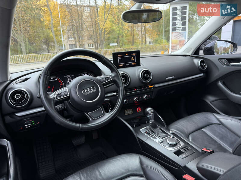 Седан Audi A3 2014 в Дніпрі