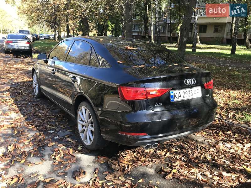 Седан Audi A3 2015 в Киеве
