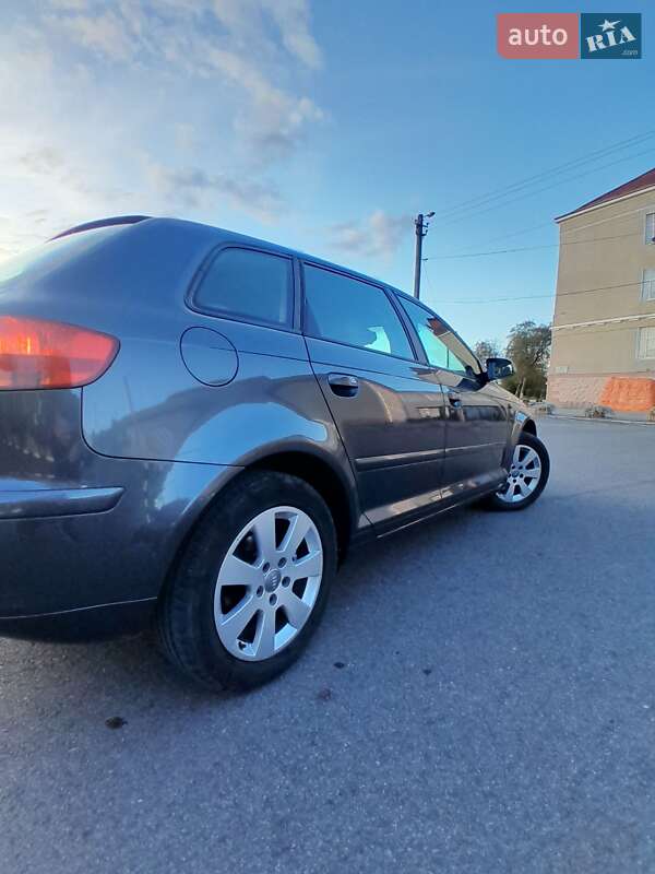 Хэтчбек Audi A3 2008 в Рогатине