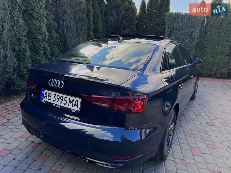Седан Audi A3 2017 в Виннице