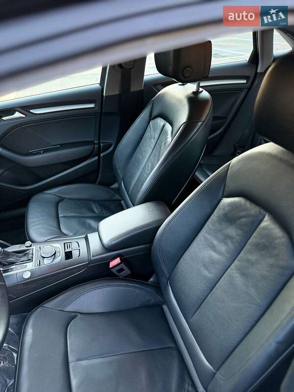 Седан Audi A3 2020 в Киеве