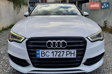 Хетчбек Audi A3 2015 в 