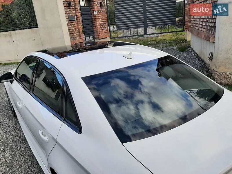 Хэтчбек Audi A3 2015 в Львове