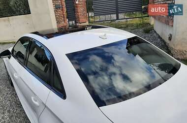 Хетчбек Audi A3 2015 в 