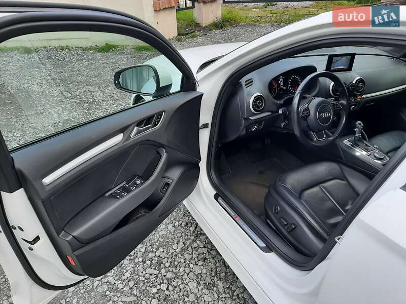 Хэтчбек Audi A3 2015 в Львове