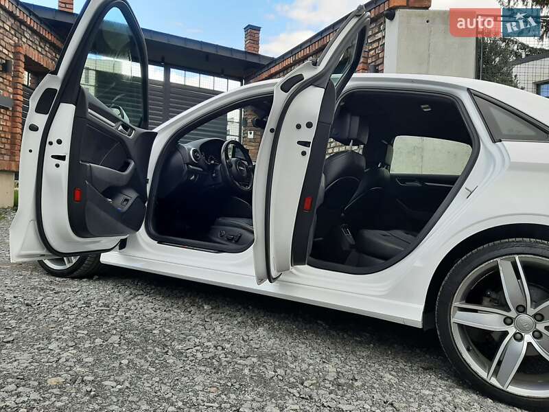 Хэтчбек Audi A3 2015 в Львове